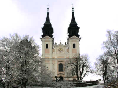 Poutn bazilika Sedmibolestn Panny Marie